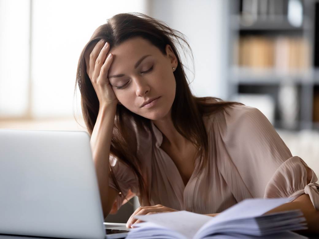  Moćnije od kafe: 5 namirnica koje će vam očas posla podići energiju i pomoći da pobijedite umor 