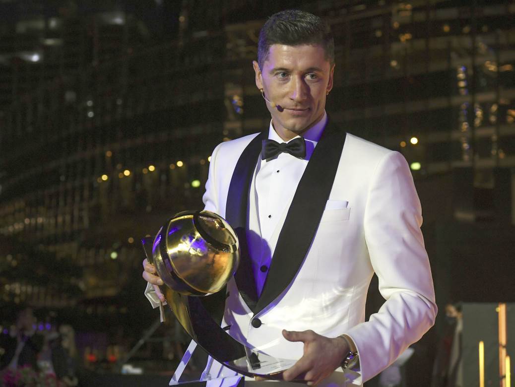  2021, budi nam kao njemu 2020: Nije mogla da mu bude bolja! Robert Levandovski 