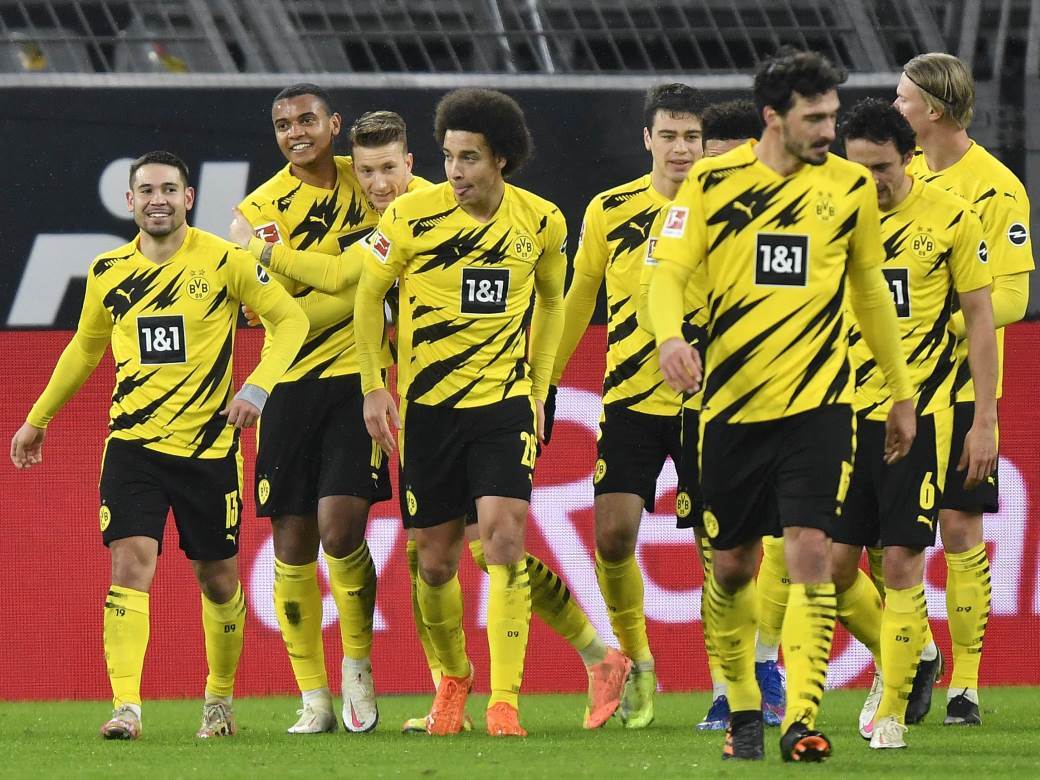  Bundesliga 14 kolo Borusija Dortmund - Volfsburg 2-0 