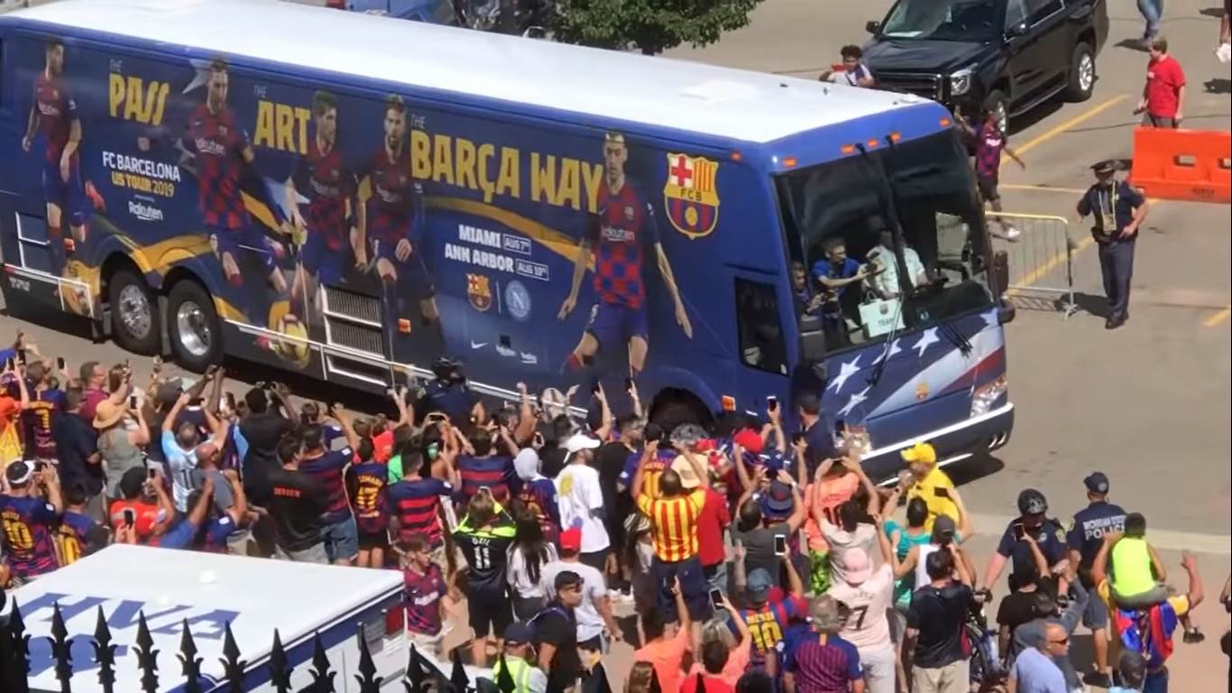 Barselno autobus umjesto aviona štednja bankrot 