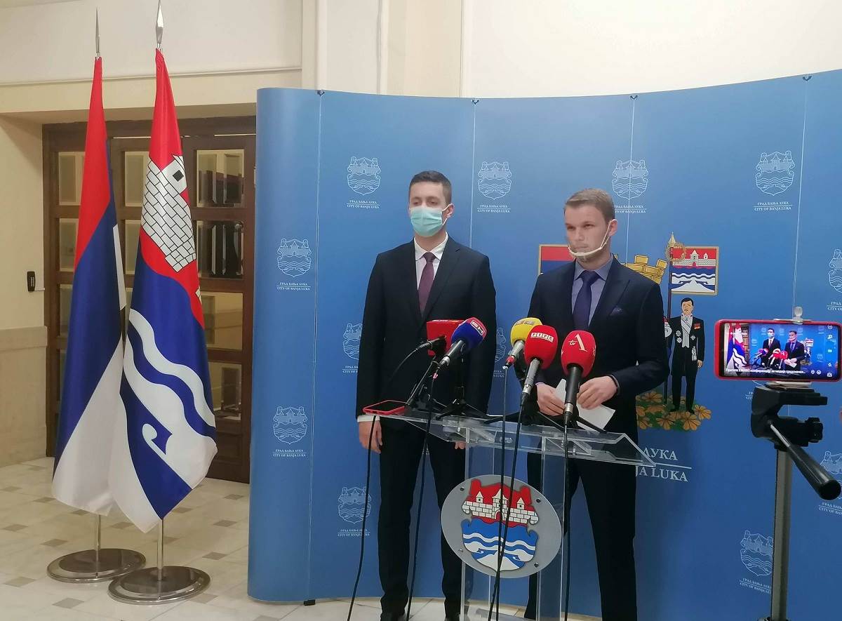  Politička romantika najmlađeg tandema i Topićevo ''ne može'' 