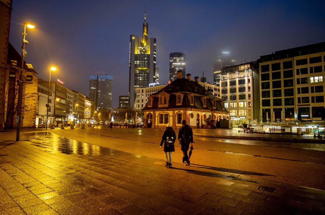  Produžen lokdaun u Njemačkoj: Pooštrene restrikcije, sve "pod ključem" do kraja mjeseca! 