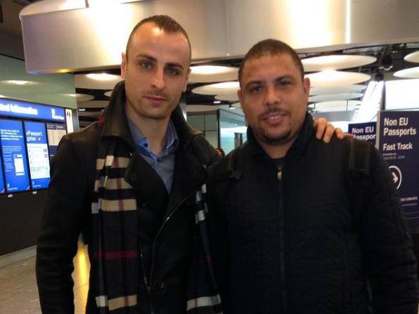  dimitar-berbatov-upoznao-ronaldo-il-fenomeno-aerodrom-minhen-fotografija 