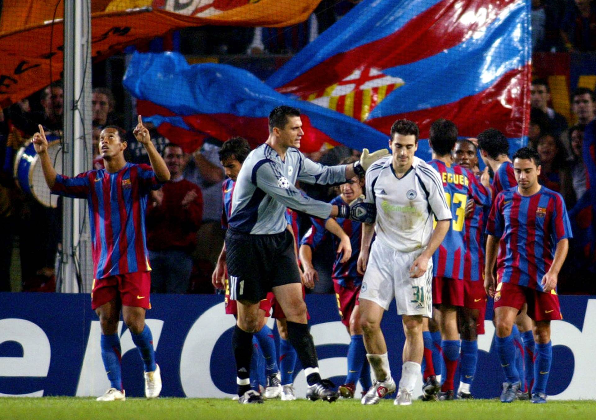  lionel-mesi-rekord-644-golova-pivo-mario-galinovic-hrvat-golman-panatinaikos-2005 