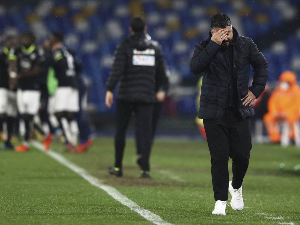  djenaro-gatuzo-napoli-serija-a-specija-incident 