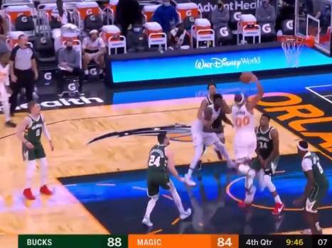  aron-gordon-janis-adetokunbo-nba-zakucavanje-poster-kucanje-orlando-milvoki 