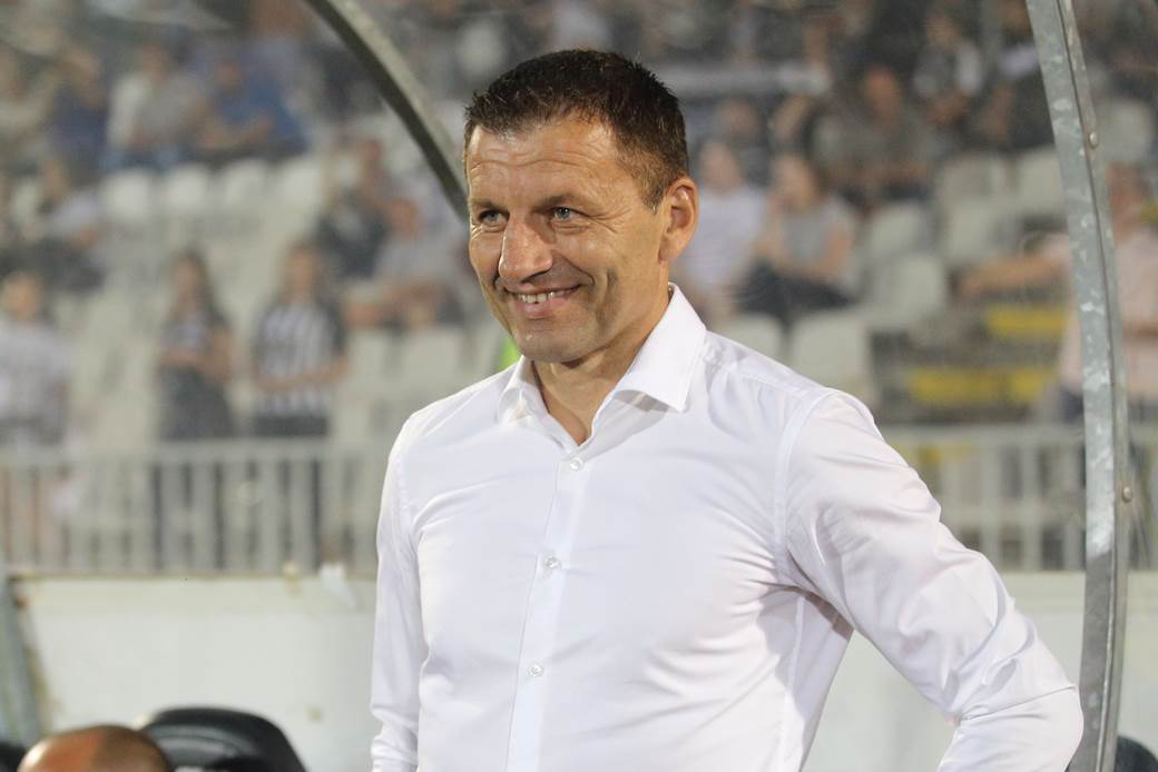 Miroslav Đukić kandidat za trenera Kartahene 