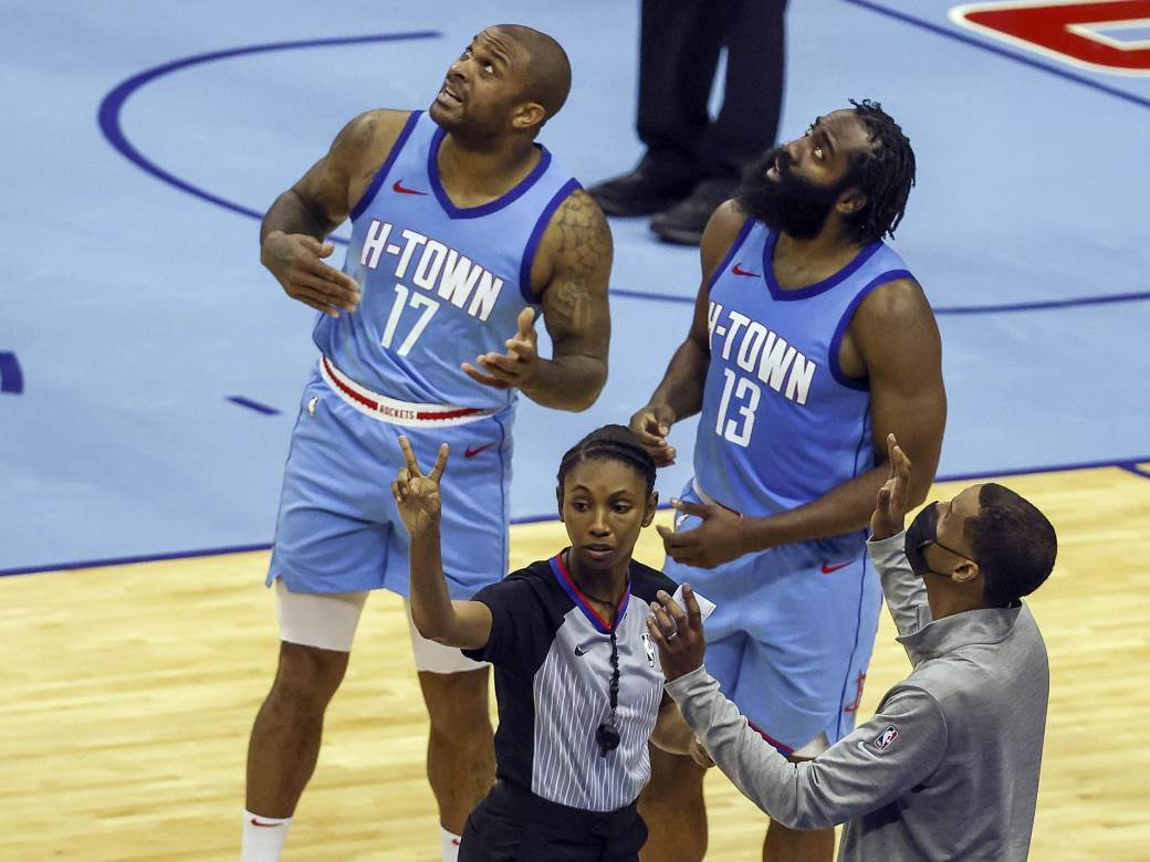  Frka u Hjustonu, žestoko isprozivali Hardena: Deblji je nego ikad, a kritikuje saigrače! (VIDEO) 