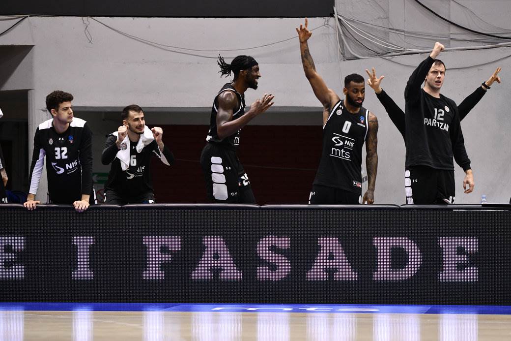  Partizan dobio plejmejkera i razbio Italijane! Ubedljiv početak Top 16 faze, novajlija već oduševio! 