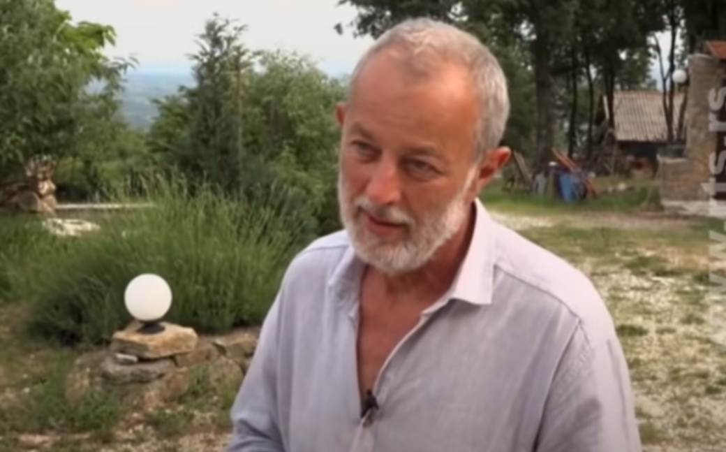  Čuveni nastavnik glume optužen za silovanje! Miroslav Mika Aleksić priveden u policijsku stanicu na razgovor 