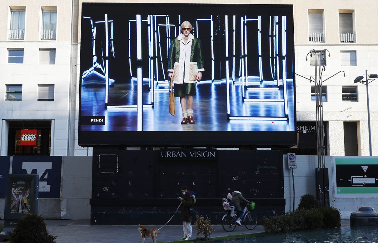  Milano: Fendi predstavio odjeću "za kod kuće" 