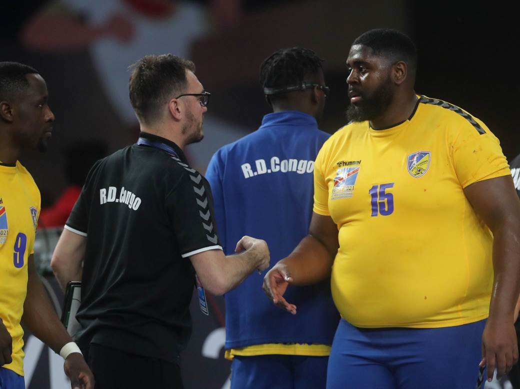  gotje-mvumbi-tjeri-rukomet-svjetsko-prvenstvo-igrac-utakmice-katar-debeli-rukometas 