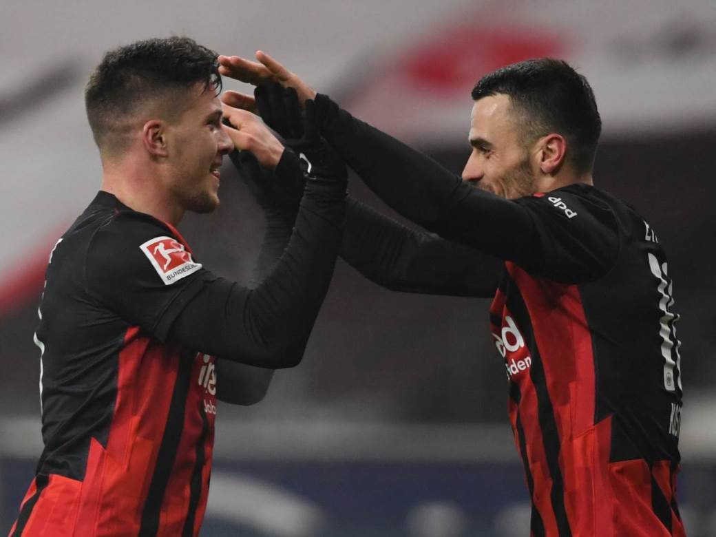  Filip Kostić sjajna forma Ajntraht Frankfurt 