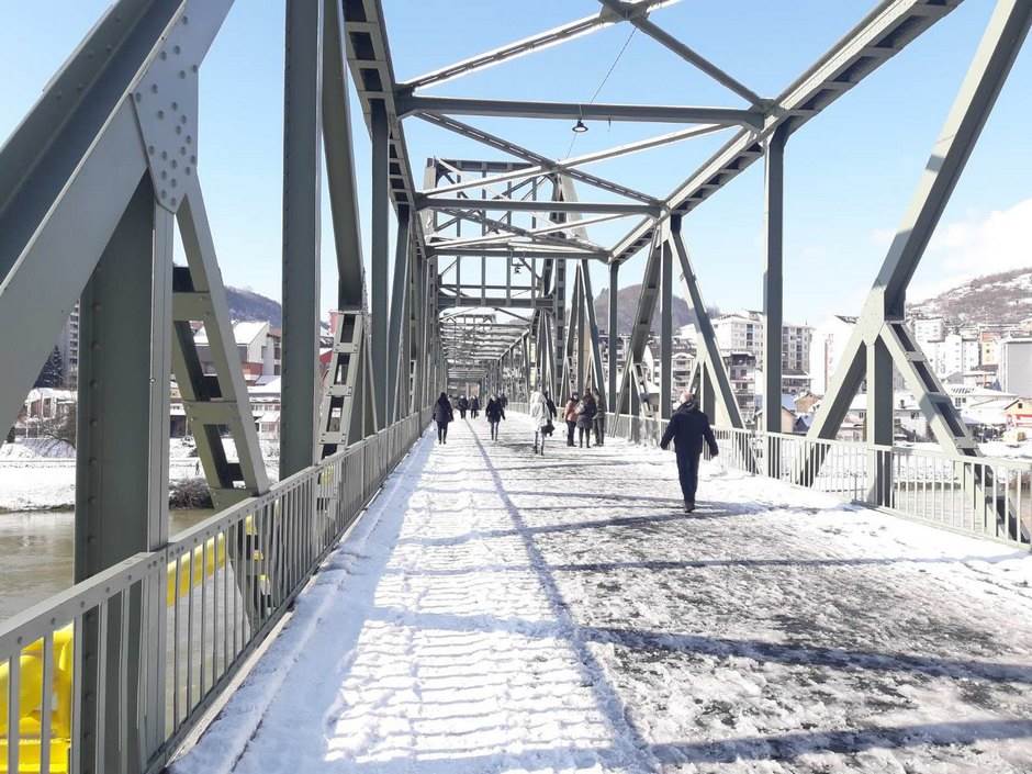  Most na Drini između Zvornika i Malog Zvornika vrvi od pješaka 