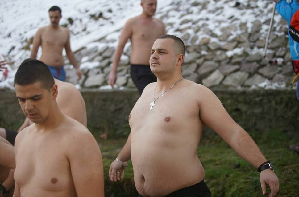 Plivanje za Časni krst širom Srpske (FOTO) 
