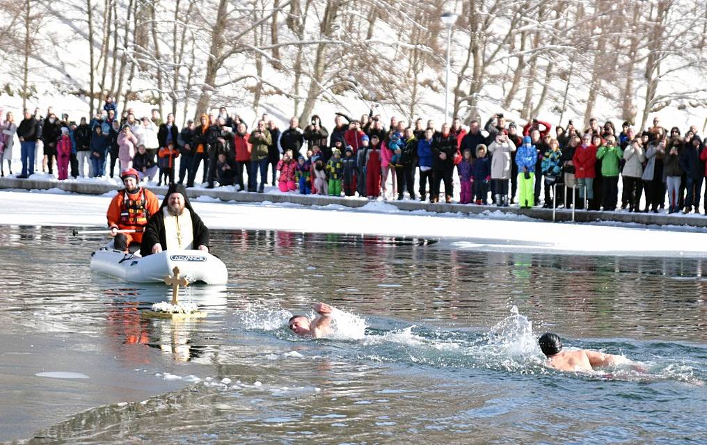  Zdravko Milanović prvi do Časnog krsta u ledom okovanoj Balkani (FOTO) 