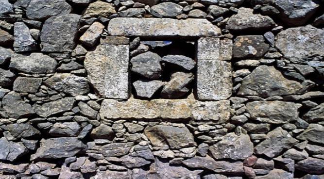  KRATKA PRIČA: Aleksandra Jovičić - Zid 