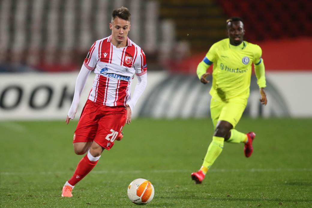  Zvezda pregovara sa Italijanima o prodaji: Vezista zbog Milana ide u Seriju A, sporno je 500.000 evra! 