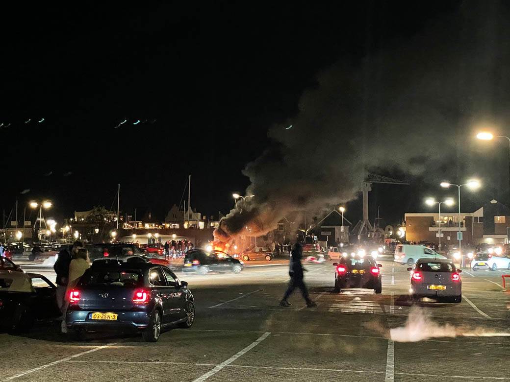  Evropa na ivici pucanja: Države se dižu protiv mjera, na ulicama bijes i divljanje! (FOTO) 