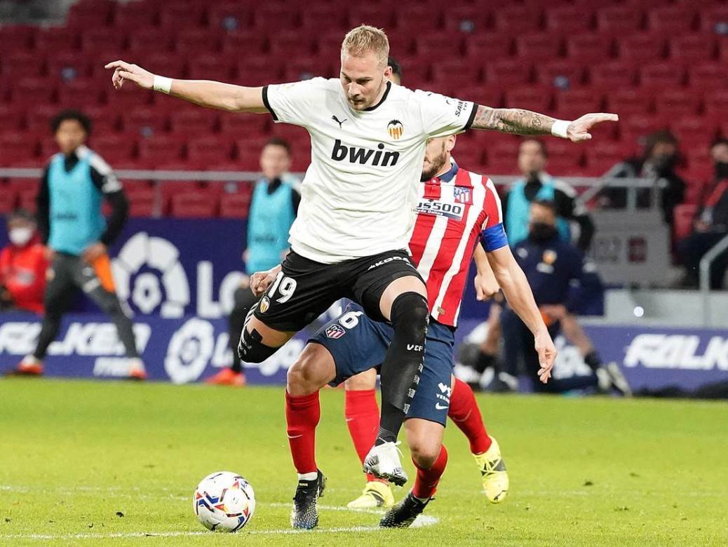 Fiorentina želi da dovede Uroša Račića 