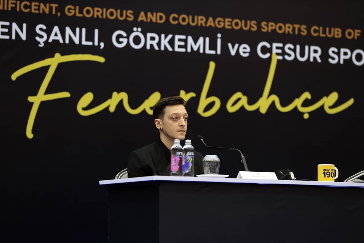  Mesut Ozil Fenerbahče predstavljanje 