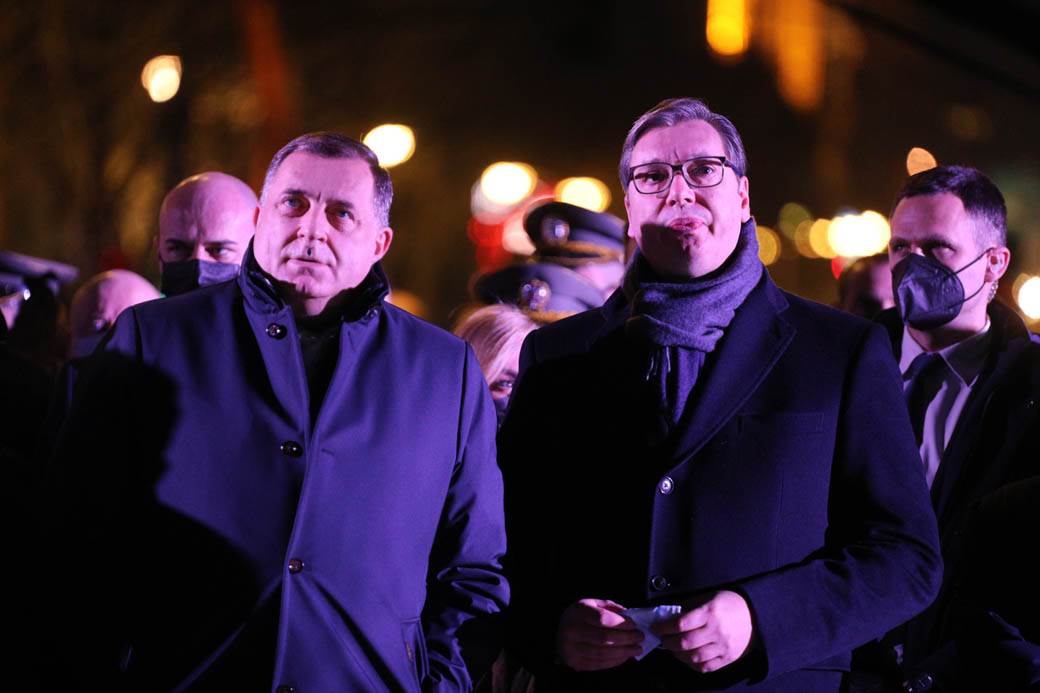  Vučić najavio sastanak sa Dodikom, prethodno sa Šmitom 