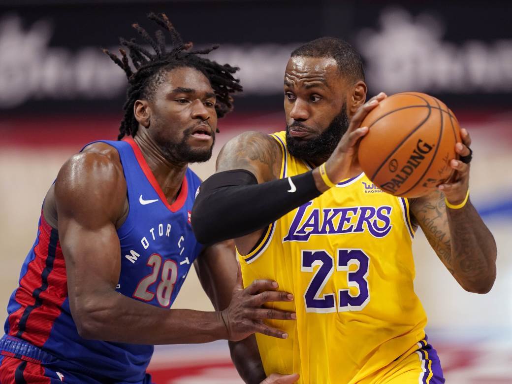  NBA liga Detroit Lejkers 107 92 