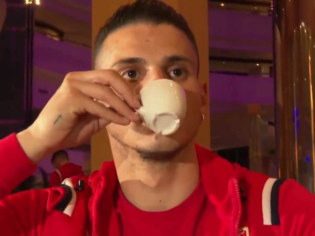  Zvezdini Italijani se našli na espresu: Filipo Falko od Dijego Falćineli sluša sve o Zvezdi! (VIDEO) 