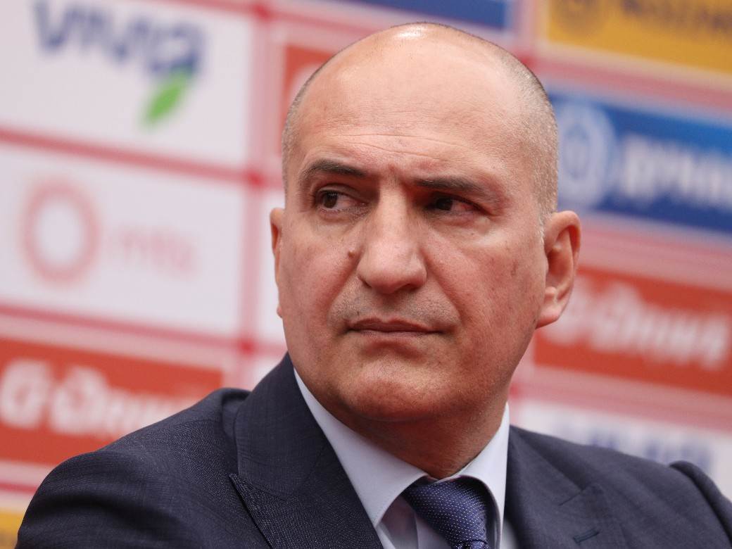  Mitar Mrkela otkrio planove Zvezde, pričao o odlasku talenta: Pravimo tim za sledeću sezonu 