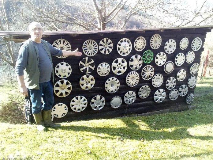  Foča-Šćepan Polje: "Muzej ratkapni" kao vapaj da se asfaltira “put smrti” 