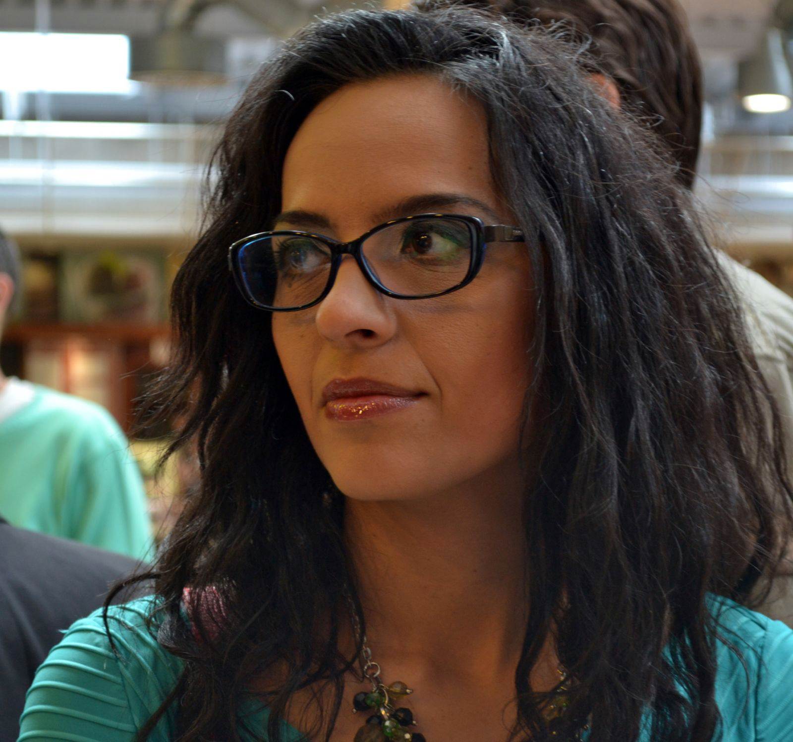  "Možemo oštetiti maternji jezik": Profesorka tvrdi da skraćenice i internet komunikacija uništavaju srpski jezik 