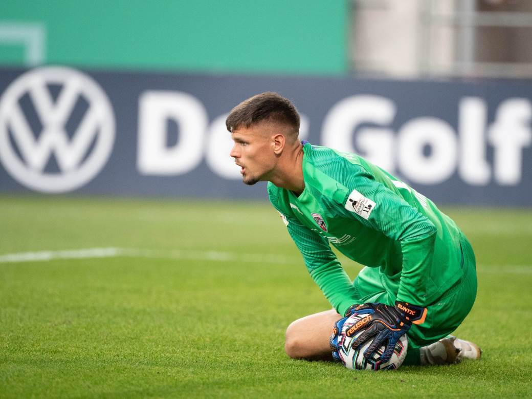  Ingolštat Fabijan Buntić golman gol 