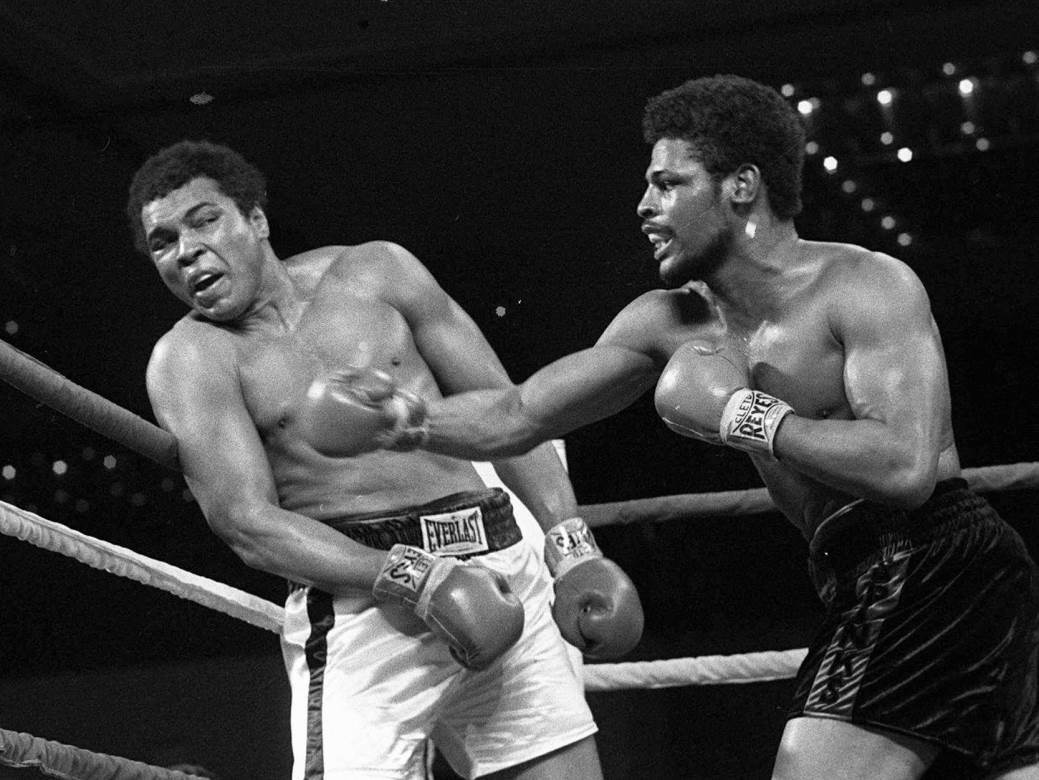  Boks preminuo Leon Spinks pobijedio Muhameda Alija 