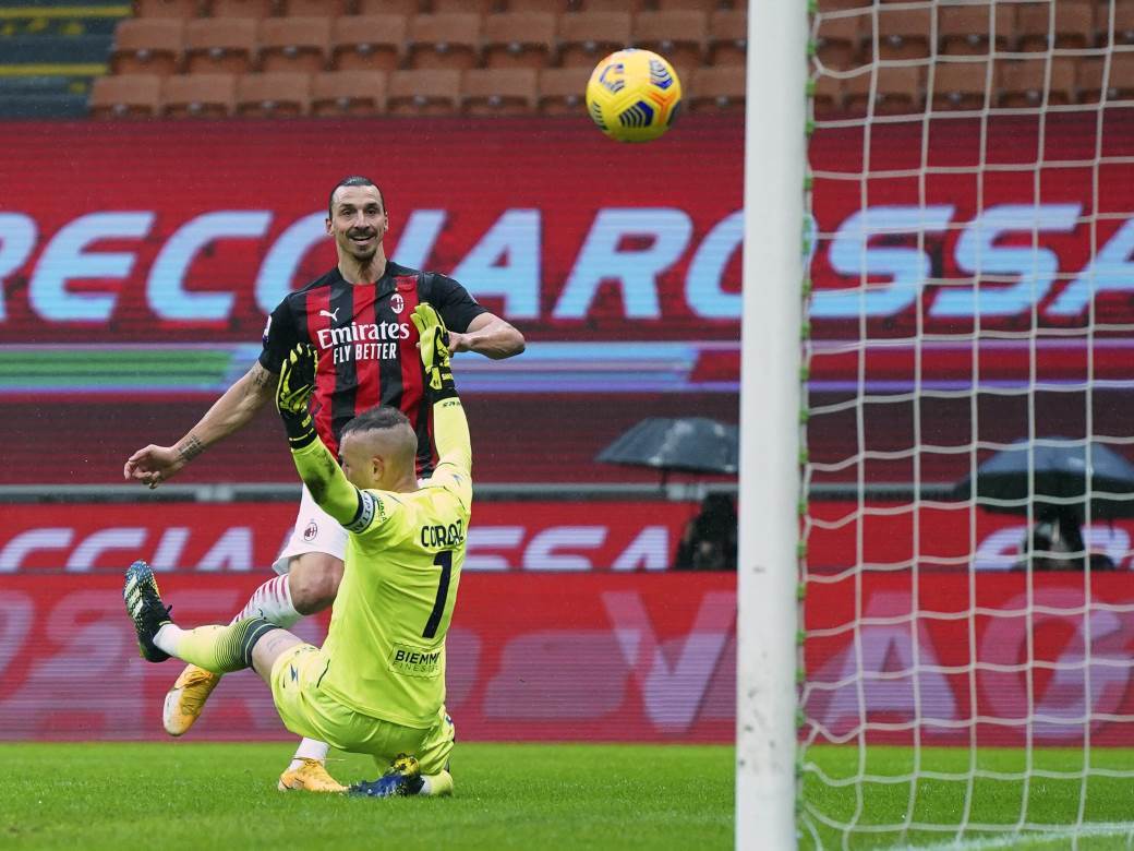  Milan - Krotone, Zlatan Ibrahimović postigao 500. gol u klupskoj karijeri VIDEO 