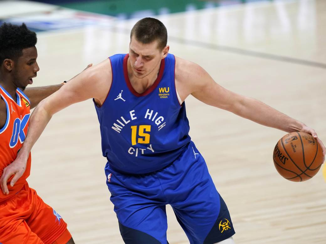  Jokiću, care! Srbin predvodio Denver do velikog preokreta: Flertovao s "tripl-dablom" i obrisao Oklahominih +19! (VIDEO) 