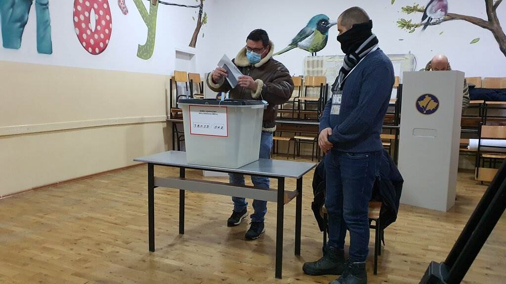  Šok na izborima na Kosovu: Hakovan sajt CIK-a, umjesto podataka o glasanju pojavila se reklama za odrasle 