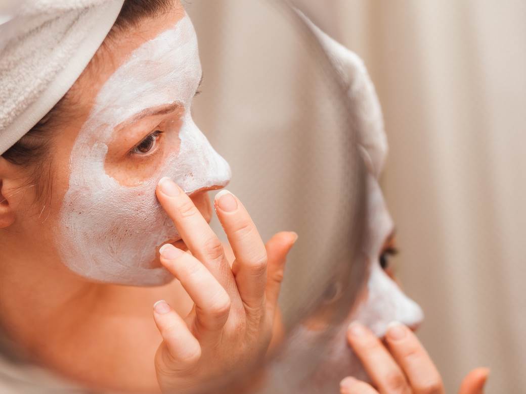  Holivudska maska za lice od pola evra: Osjećaćete se kao diva, a sastojke već imate kod kuće! 