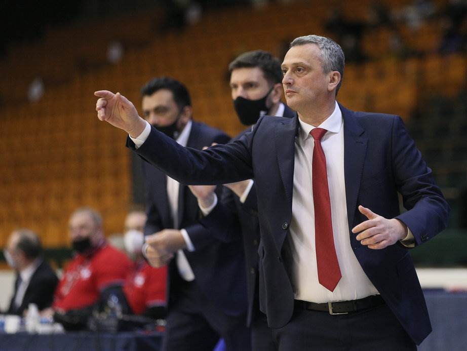  Zvezda nema kad da slavi - stižu Čačani: Ritam je žestok, a Radonjić opet nema petoricu igrača! 