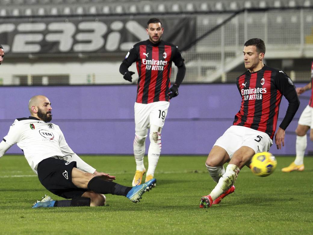  milan-crvena-zvezda-sastanak-tima-stefano-pioli-marakana-gostovanje 