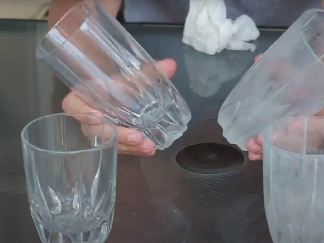  Oprali ste čaše u mašini za sudove i sada izgledaju još gore: Evo zašto na staklu ostaju bele flekice i kako ih skinuti! 