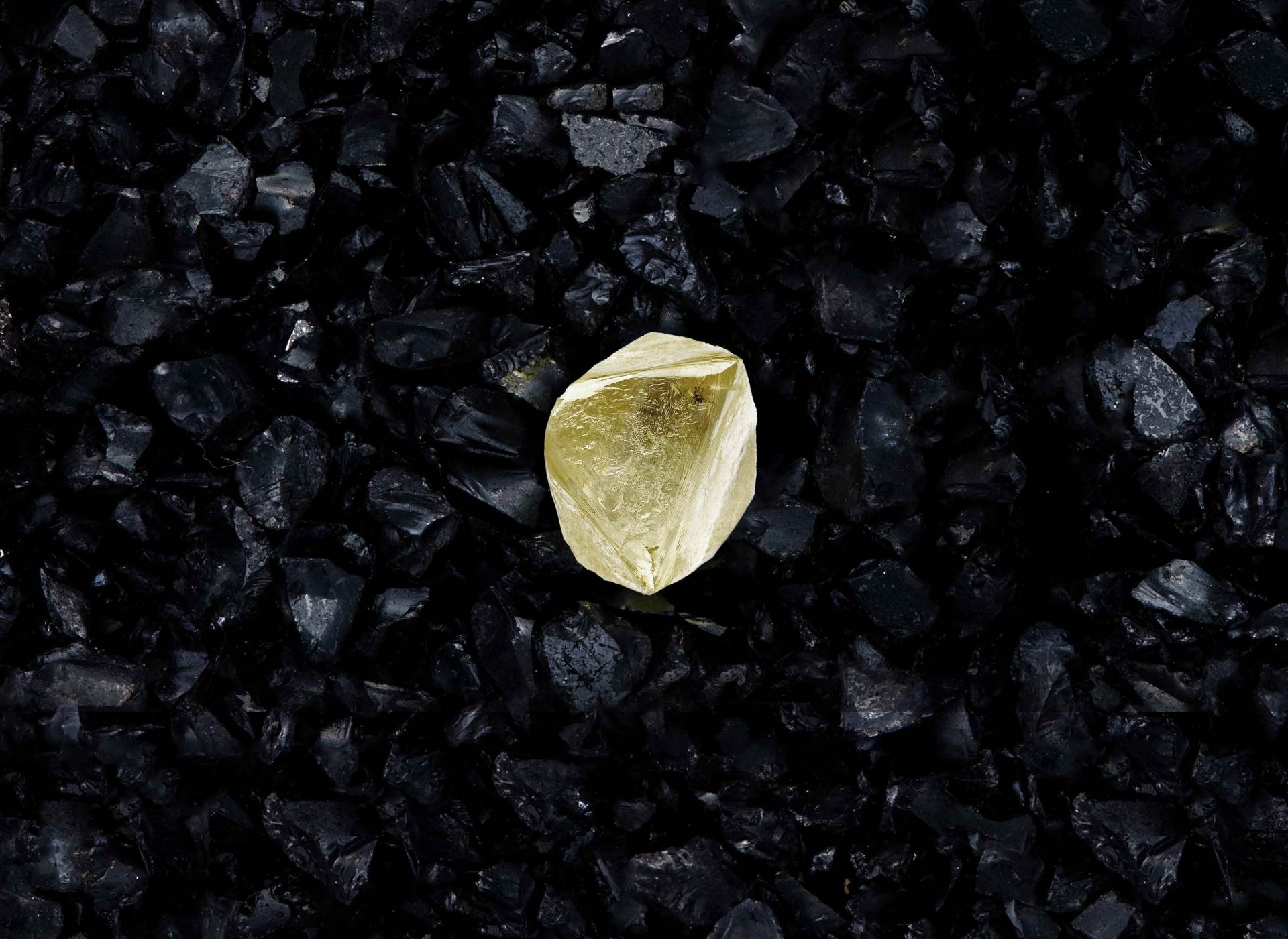  Oroman dijamant izvađen u Sibiru: Čudo u Jakutiji nazvano - Sputnjik V! 