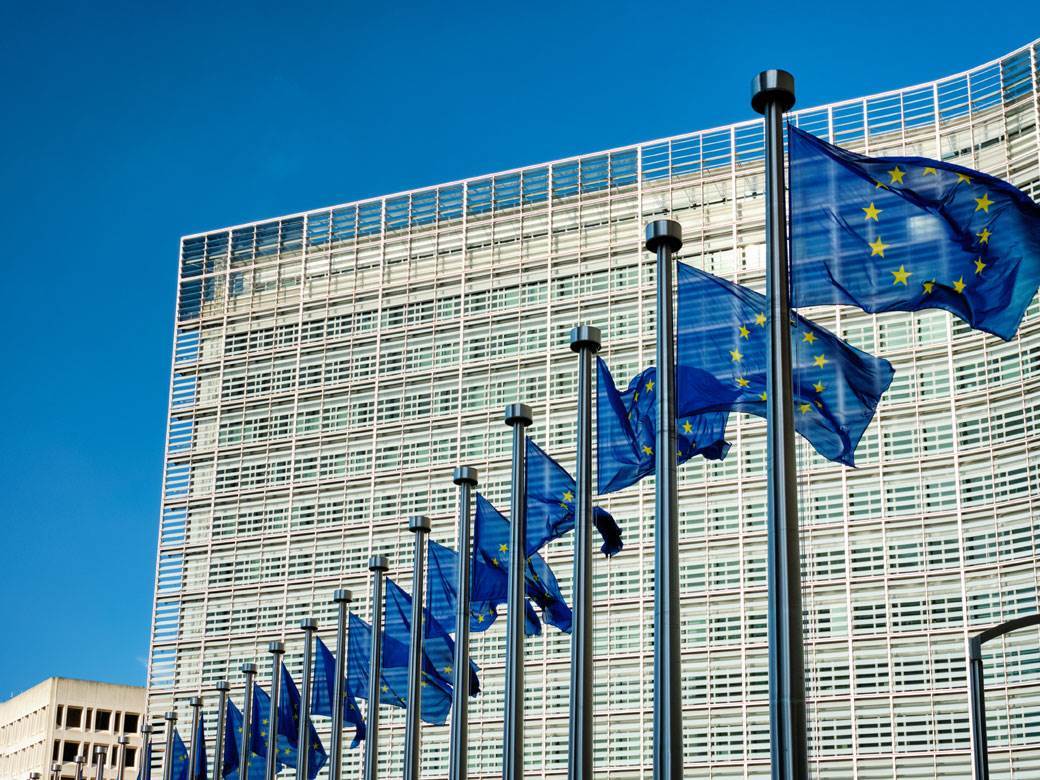 Pridruživanje Albanije i Makedonije EU 