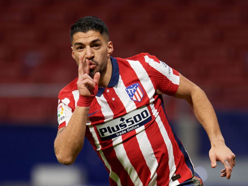  Luis Suarez proslava gola tri prsta 