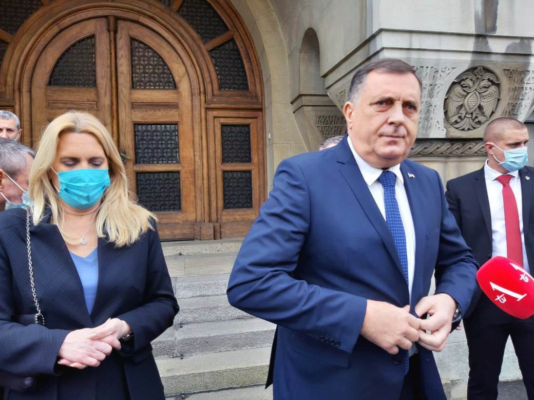  Dodik nakon ustoličenja Profirija: Patrijarh treba da obezbijedi dobru saradnju crkve i države 