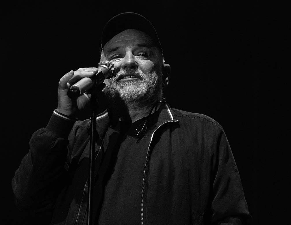  Beograđani se opraštaju od Balaševića, gore stotine svijeća (FOTO, VIDEO) 