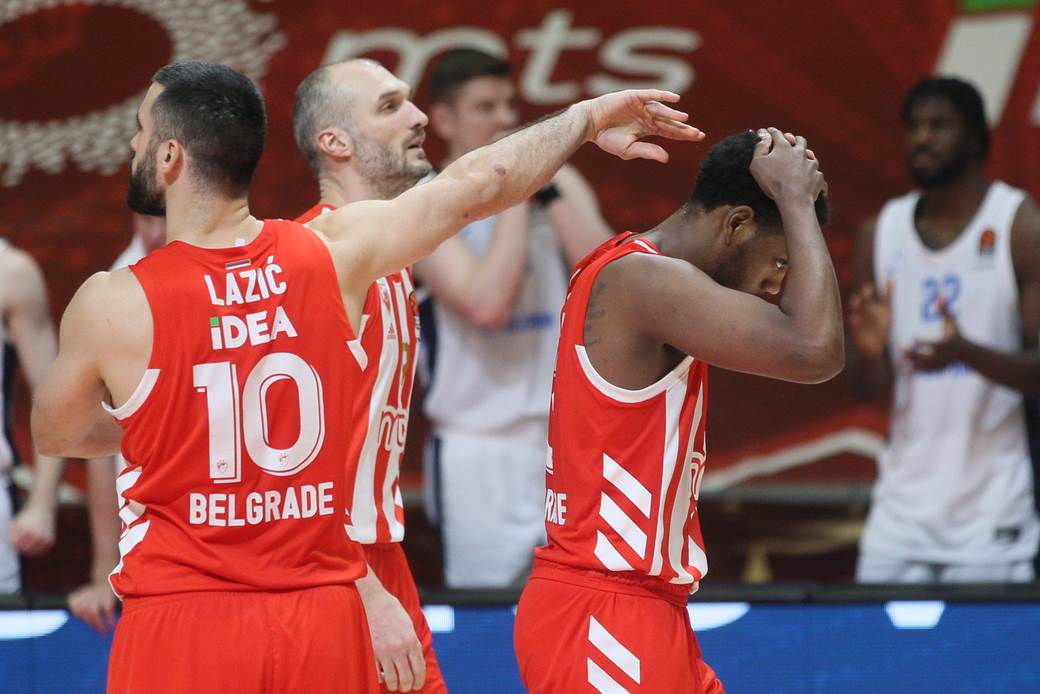  ZVEZDA OPET BOLNO IZGUBILA: Lojd promašio šut za pobedu! 