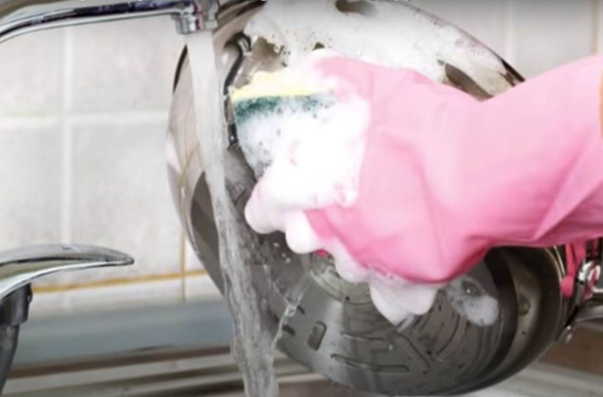  10 stvari koje nikako ne treba da perete deterdžentom za suđe: Toliko ih uništi da možete da ih bacite 