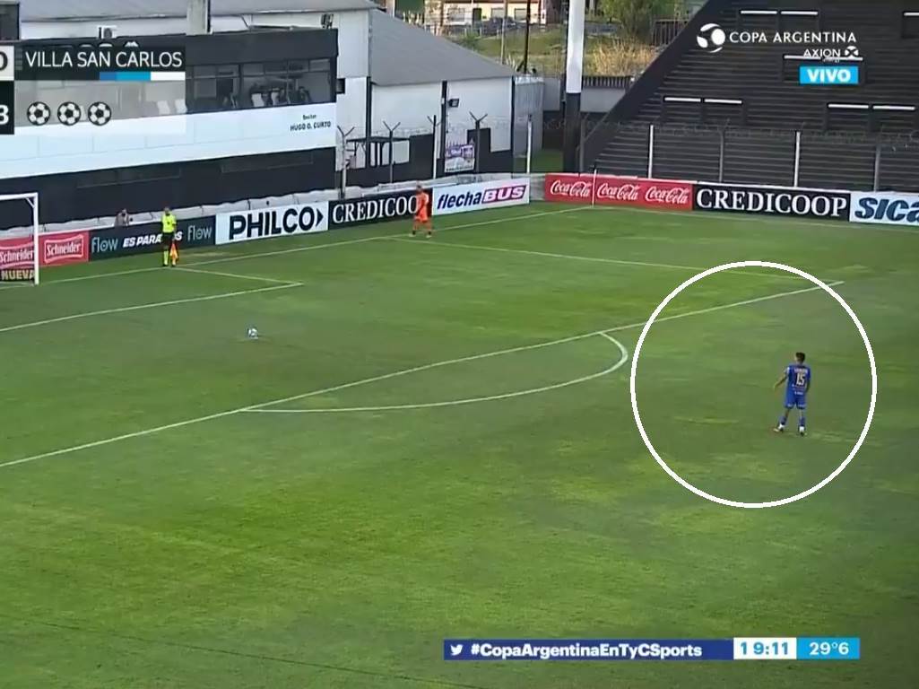  Niko nije čuo za njega do ovog penala: Zaletio se 20 metara i izblamirao, sad svi pričaju o njemu!  