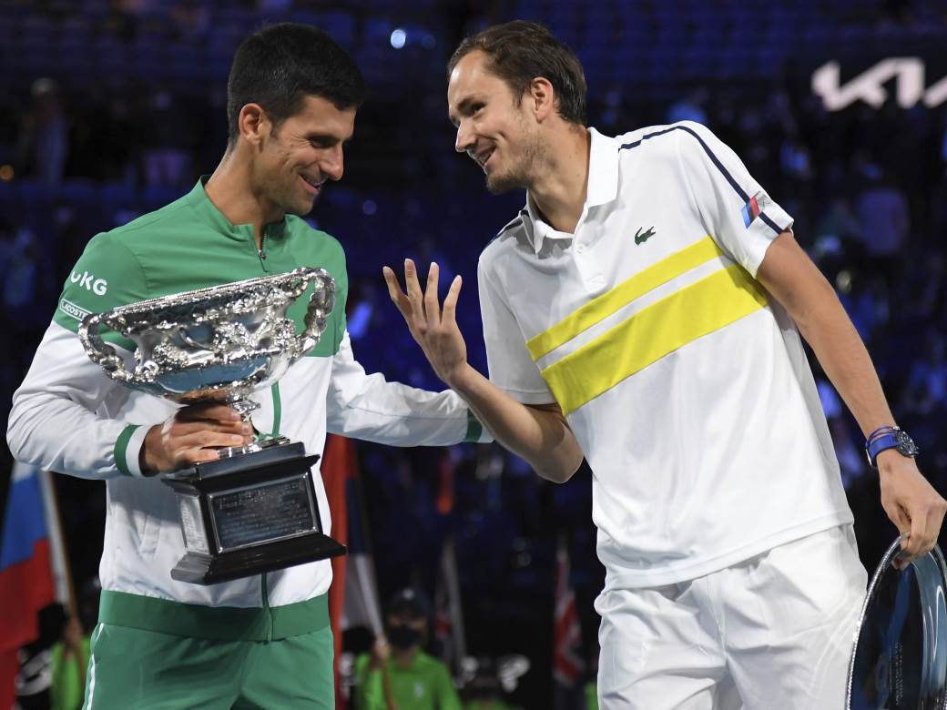 novak-djokovic-danil-medvedev-osecao-sam-se-kao-nadal-australijan-open-9-titula-izjava 