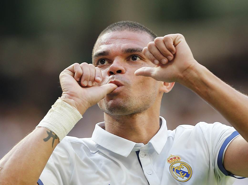  pepe-spavao-s-majkom-do-17-godine-real-madrid 